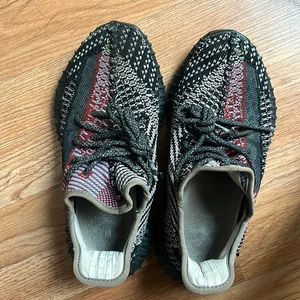 Yeezy Boost 350 V2- used but in good condition